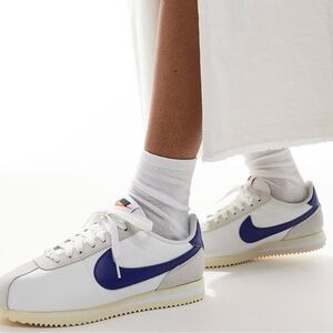 Nike White Leather Sneakers with Indigo Swoosh